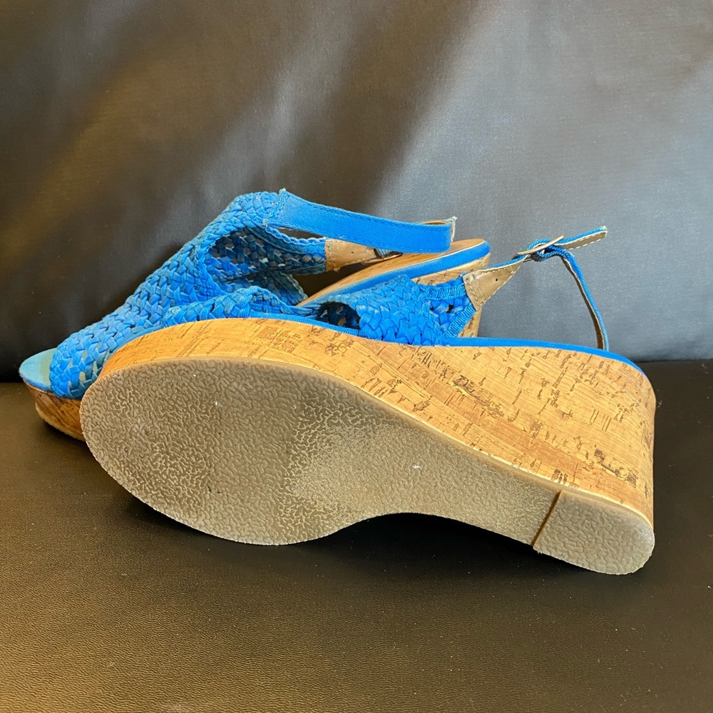 MUDD Blue Wedge Sandals - Picture 3 of 7